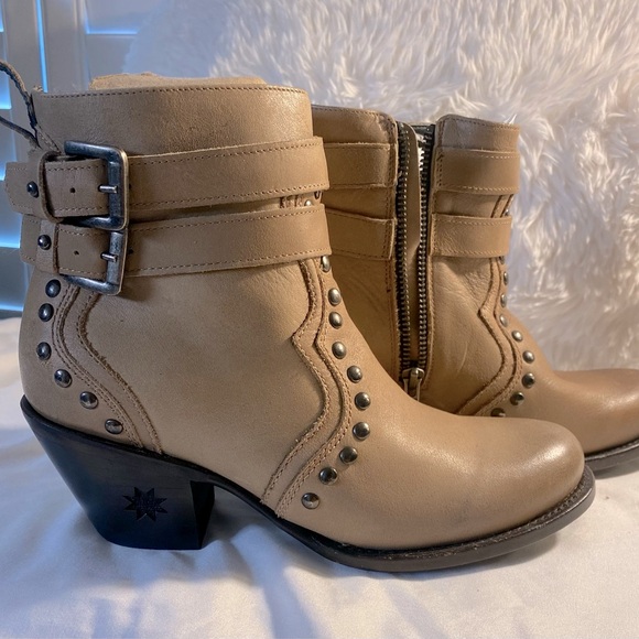 🤠 BS “HEREFORD WESTERN BOOTIE 🤠 - Picture 3 of 7